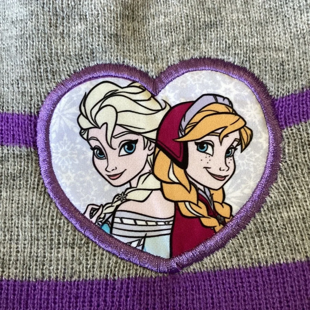 Disney Frozen Elsa Anna Winter Beanie Hat Girl Heart Purple